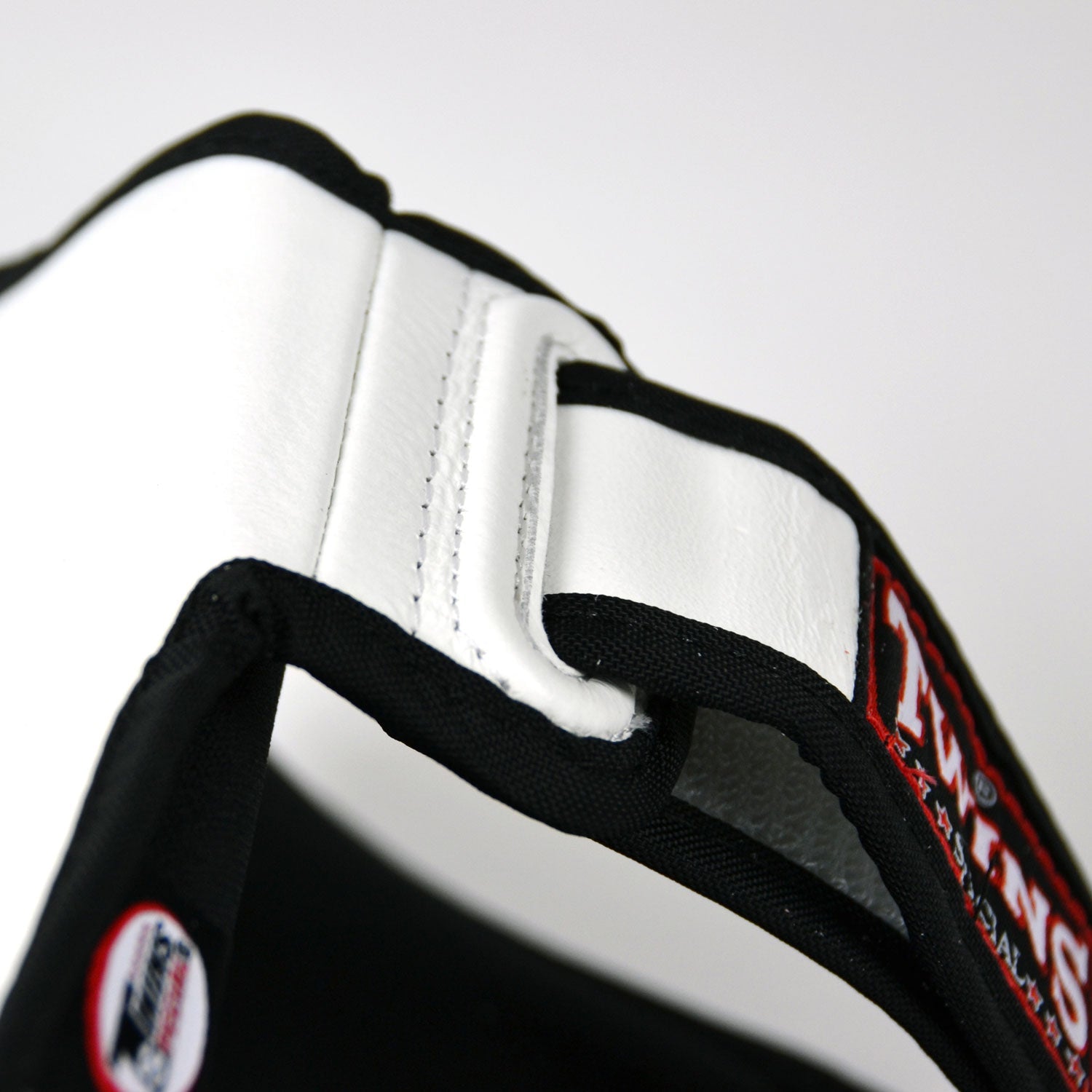 Twins Combat Deal - White